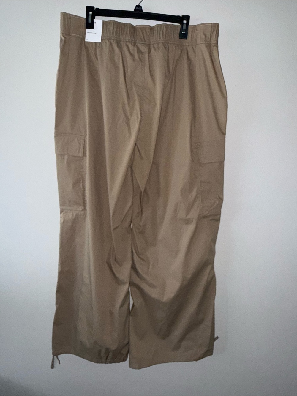 Nike Loose Fit Khaki Cargo Pants - Picture 4 of 7